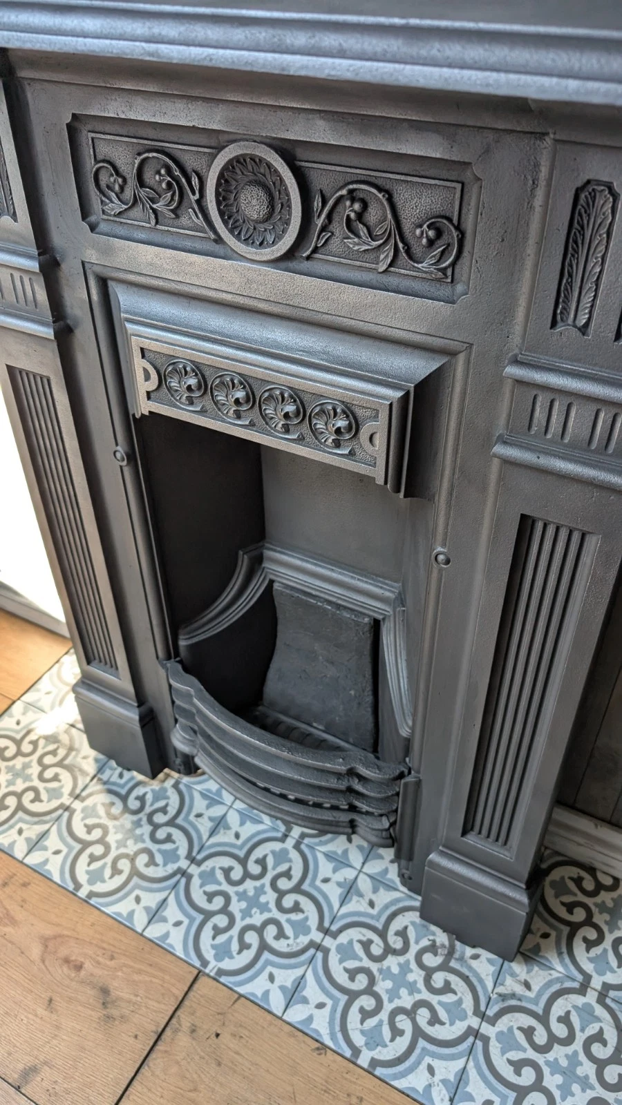 Original Complete Seashell Cast Iron Fireplace Fire Restored - Image 5