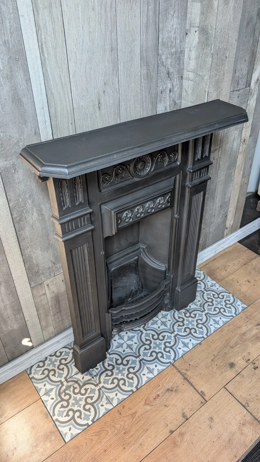 Original Complete Seashell Cast Iron Fireplace Fire Restored - Image 3